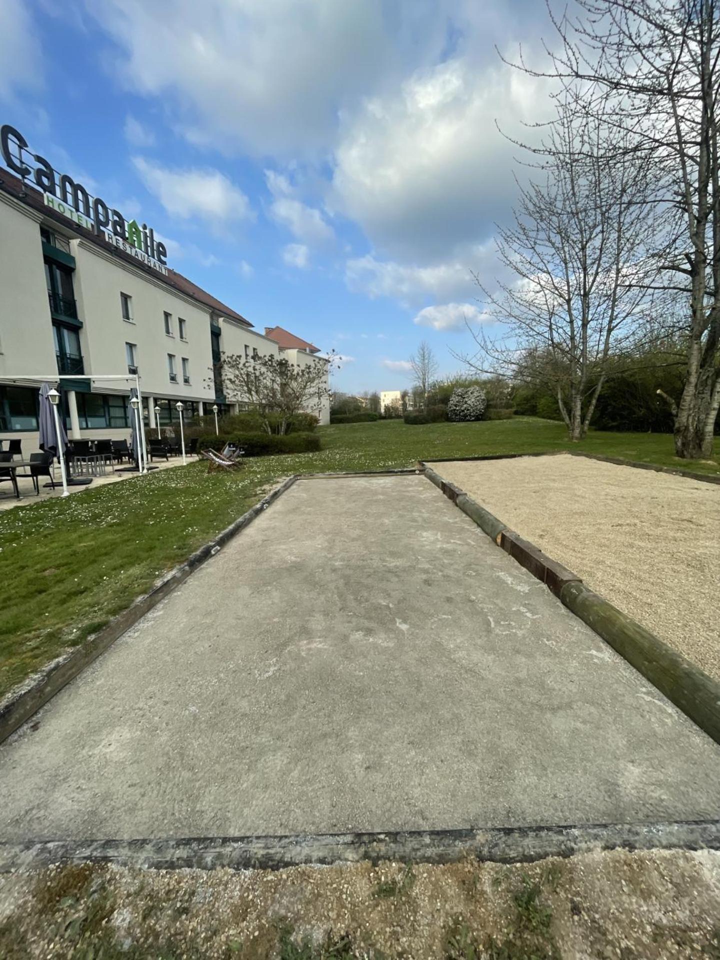 Campanile Marne La Vallée - Saint-georges Hotel 3*